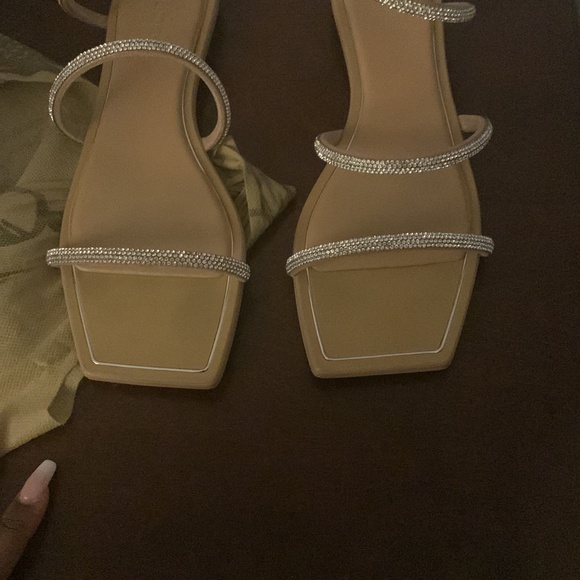 Slippers - Picture 1 of 2